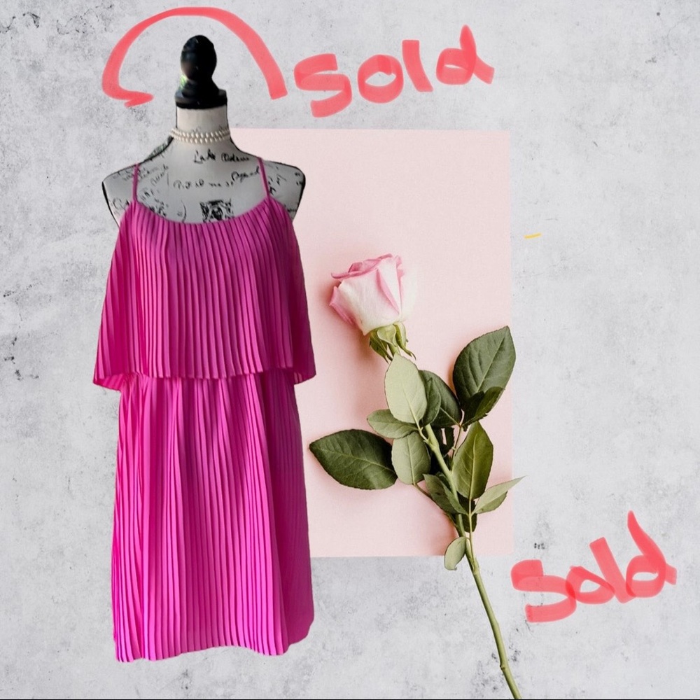 Pleated dress - Picture 1 of 10